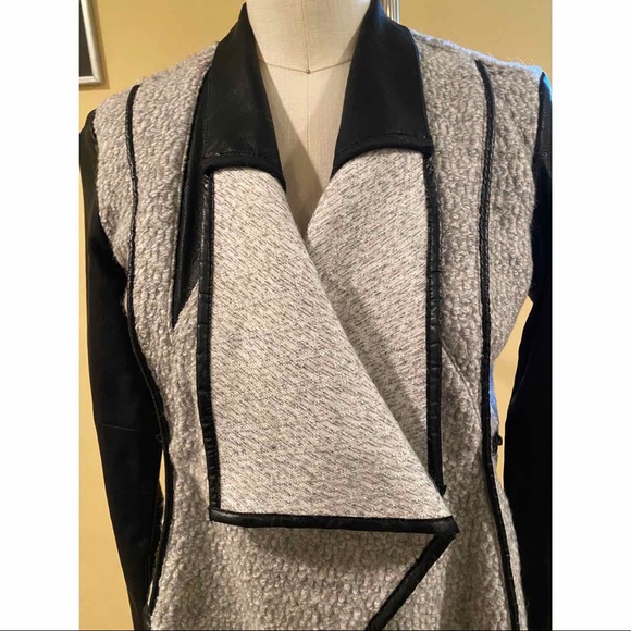 Blank NYC Grey Wool Jacket with Vegan Leather Detailing and Sleeves - Picture 3 of 12